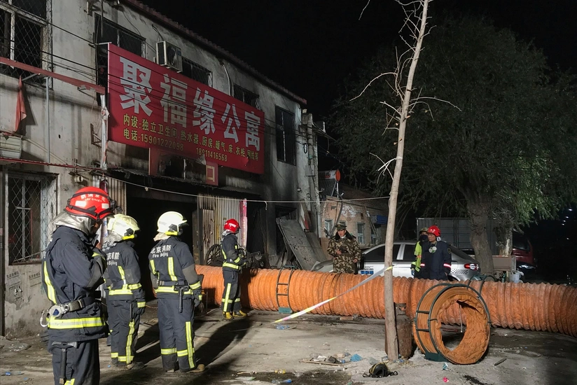 4 killed, 5 others being treated after village building fire in Beijing