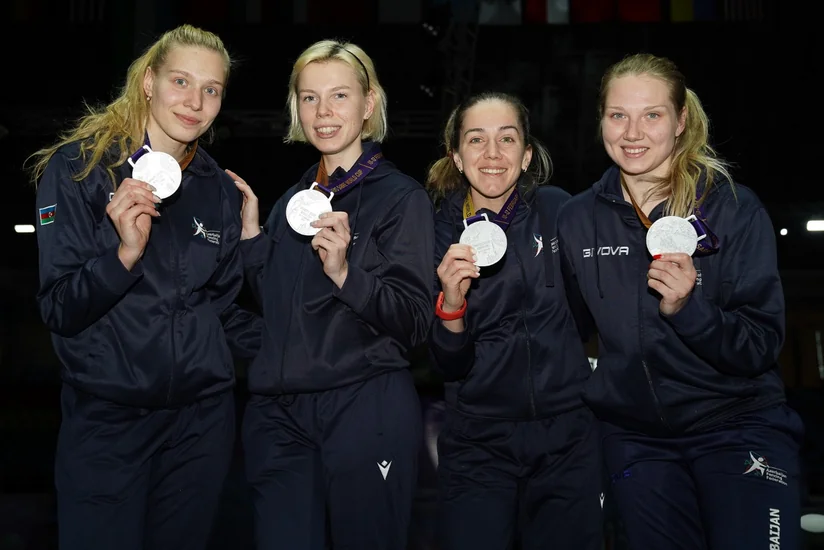 Qılıncoynatma üzrə Azərbaycan millisi Dünya Kubokunda gümüş medal qazanıb