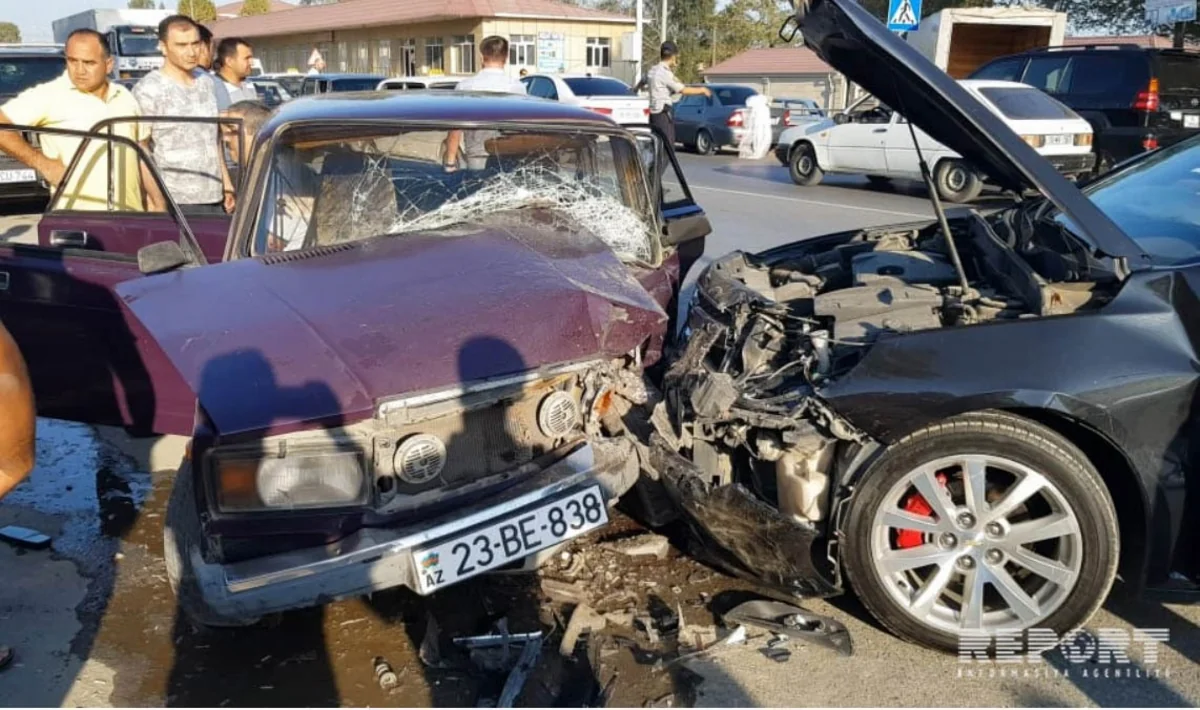 Göyçayda toy karvanında olan maşın qəzaya düşüb, 5 yaralı var - FOTO - YENİLƏNİB