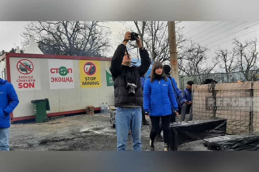 Представители зарубежных СМИ засвидетельствовали, что дорога Ханкенди-Лачын открыта для гуманитарных целей