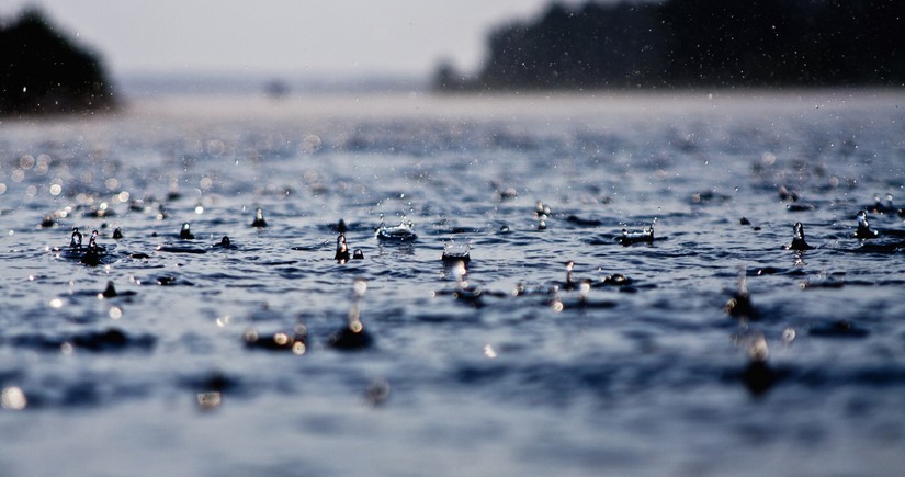 Ölkə ərazisində yağıntılı və küləkli hava davam edir - FAKTİKİ HAVA