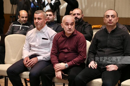 İlin məşqçisi seçilən Qurban Qurbanov mükafatlandırılıb
