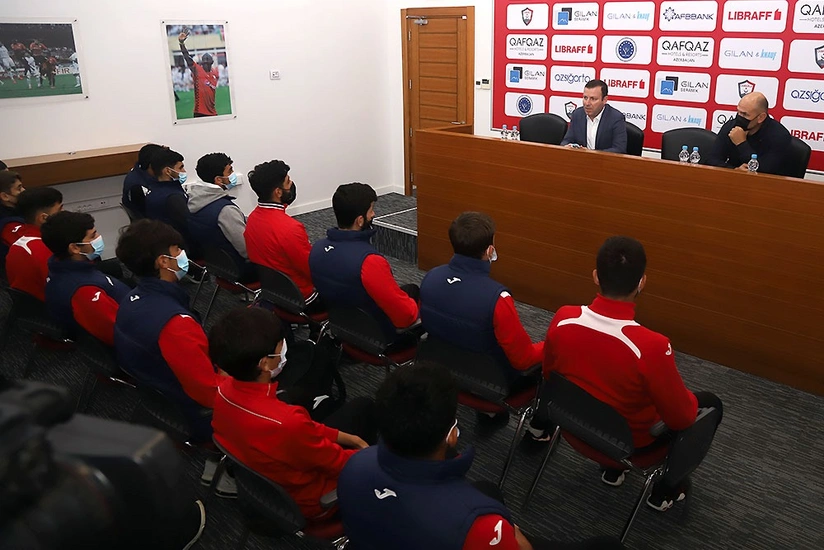 Elxan Məmmədov “Qəbələ” Futbol Akademiyasında olub