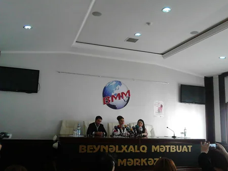 Xalq artisti Fidan Hacıyeva mətbuat konfransı keçirib