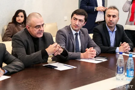 Türkiyənin Azərbaycandakı səfiri jurnalistlərlə görüşüb