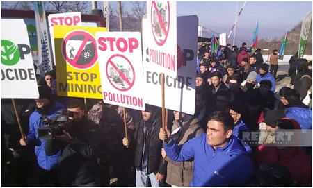 Protest on Khankandi-Lachin road continues, protestors singing patriotic songs - VIDEO