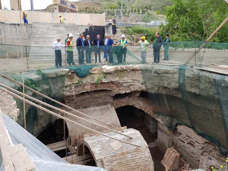 Azərbaycanın tarixi körpüsü bərpa olunur - FOTO