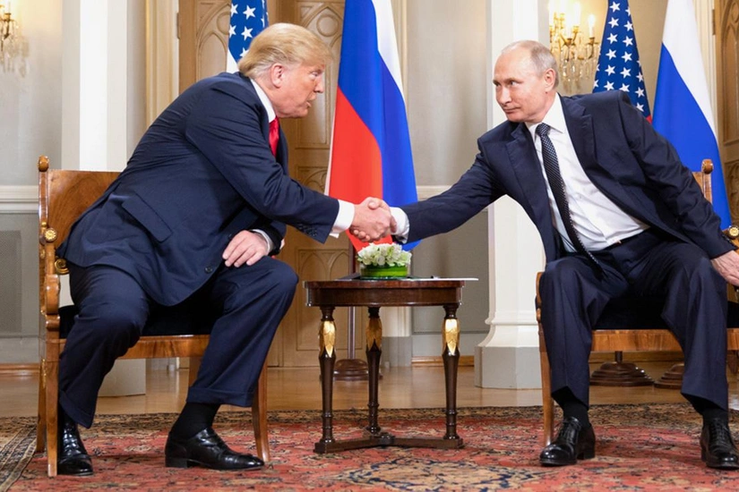 Putin BƏƏ-ni Trampla görüş üçün münasib yerlərdən biri adlandırıb