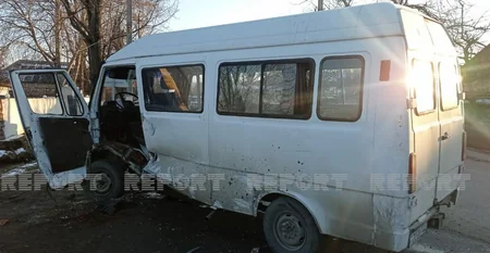 Göygöldə mikroavtobus qəzaya düşüb, xəsarət alanlar var