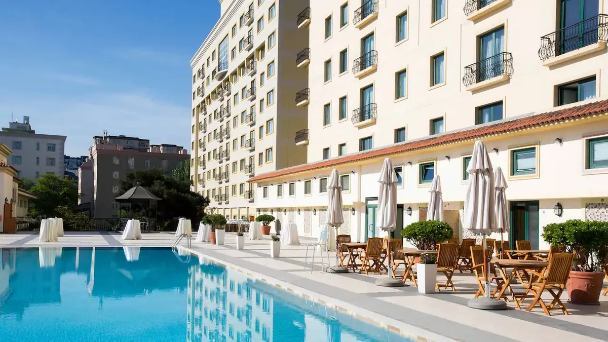 Bakıda daha bir hoteldə karantin rejimi qaydaları pozuldu