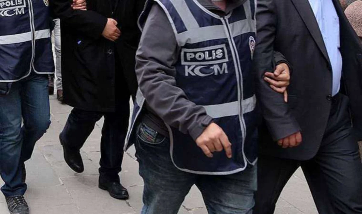 Türkiyədə terrorla əlaqədar 9 nəfər saxlanılıb, 2 şirkətdə araşdırma aparılır
