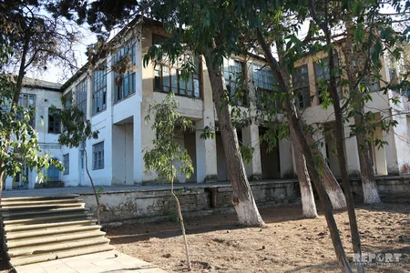 Hacı Zeynalabdin Tağıyevin evi təmir olunmasa, tamamilə dağıla bilər - FOTOREPORTAJ
