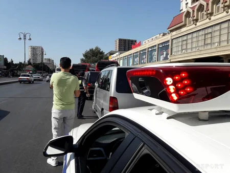 Bakıda polis genişmiqyaslı profilaktik-maarifləndirmə tədbirləri keçirir - FOTOLAR - VİDEO - YENİLƏNİB