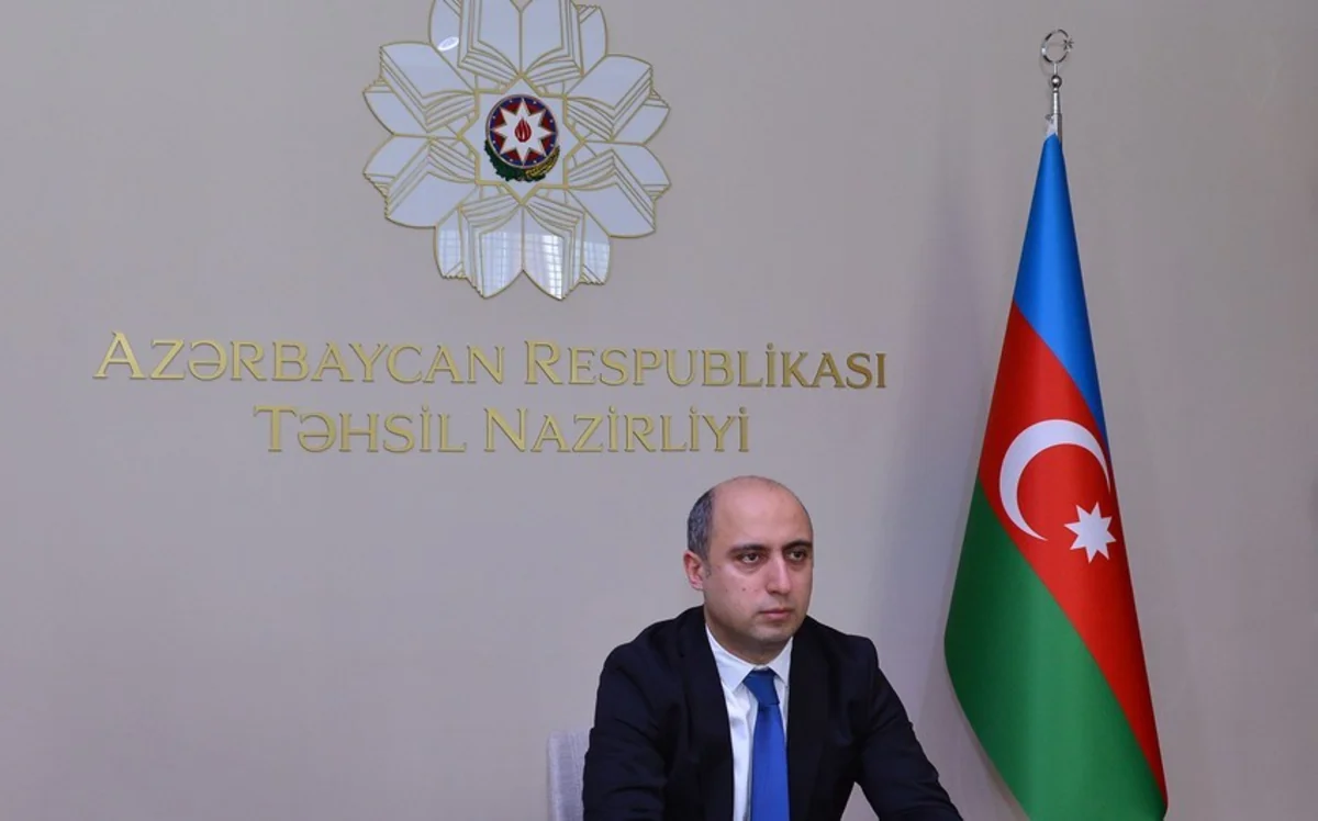 Təhsil naziri məktəb direktorlarının problemli videolarından danışdı