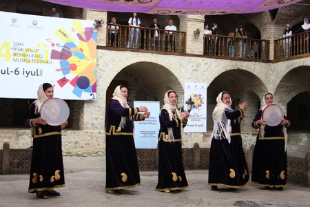 Şəki “İpək yolu” XIV Beynəlxalq Musiqi Festivalına start verilib