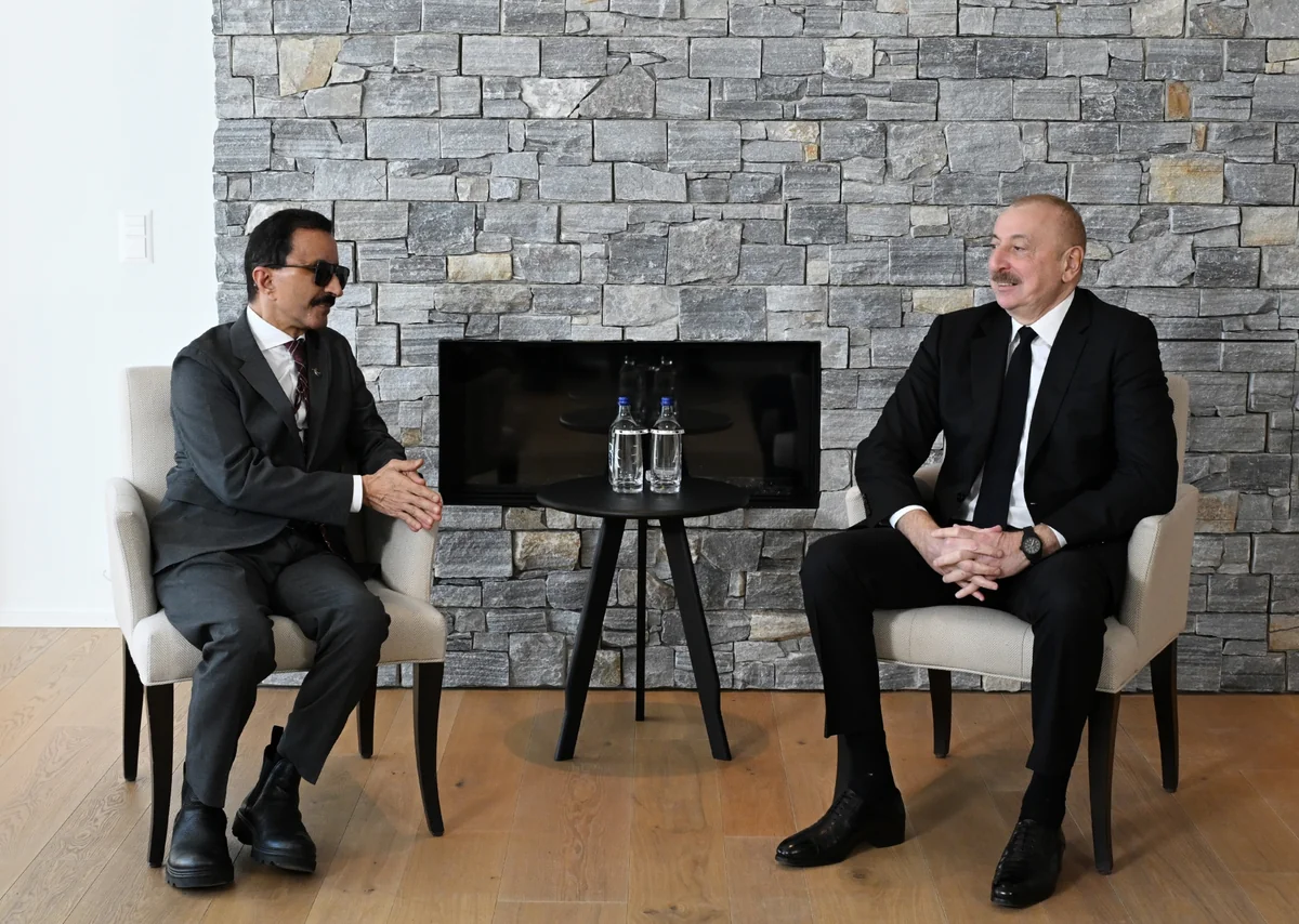 İlham Əliyev Davosda “DP World” şirkətlər qrupunun sədri və icraçı direktoru ilə görüşüb - YENİLƏNİB