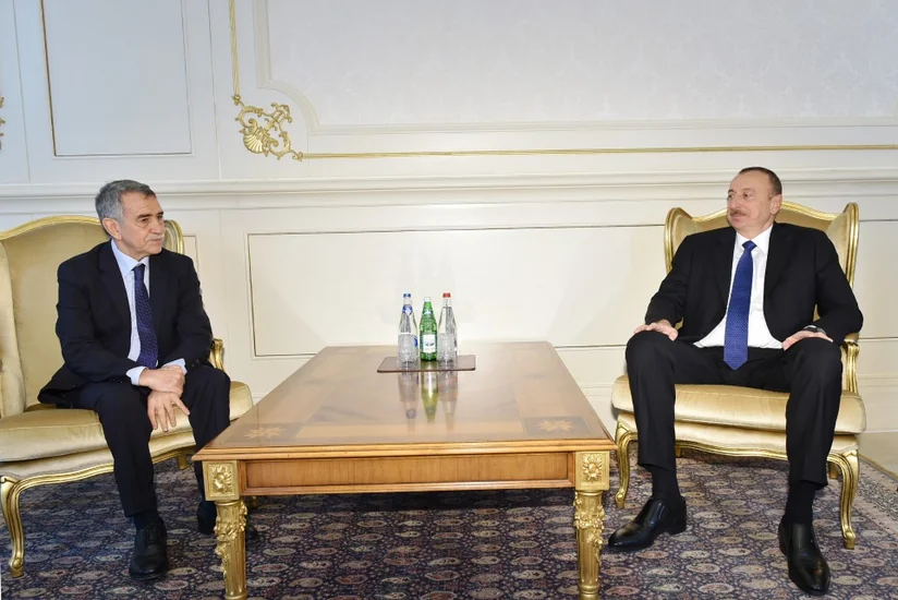 Prezident İlham Əliyev Əlcəzairin və Monqolustanın Azərbaycana yeni təyin olunan səfirlərinin etimadnaməsini qəbul edib