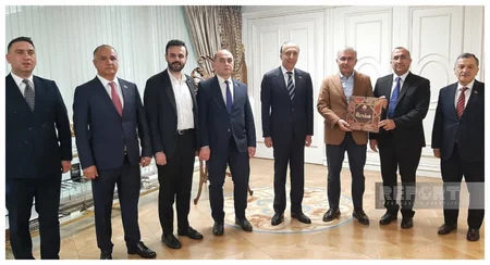 YAP nümayəndə heyəti İstanbulda Üsküdar bələdiyyəsində olub 