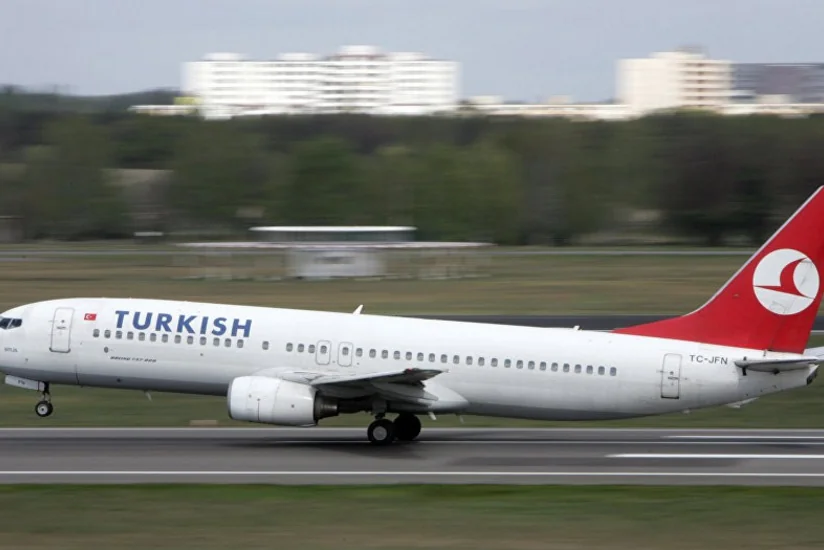 Türkiyəyə məxsus sərnişin təyyarəsi təcili eniş edib