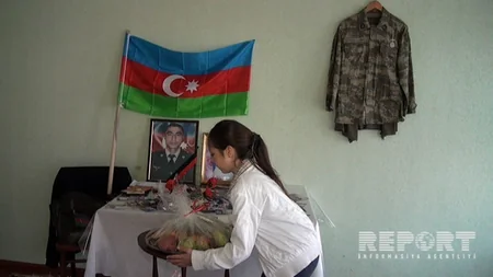 Aprel döyüşlərində şəhid olmuş və yaralanmış hərbçilərin ailələrinə bayram sovqatı aparılıb - FOTO
