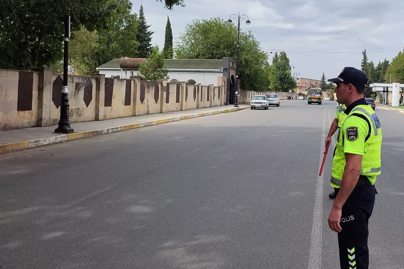 Keçidlərdə piyadalara yol verməyən sürücülər cərimələnib