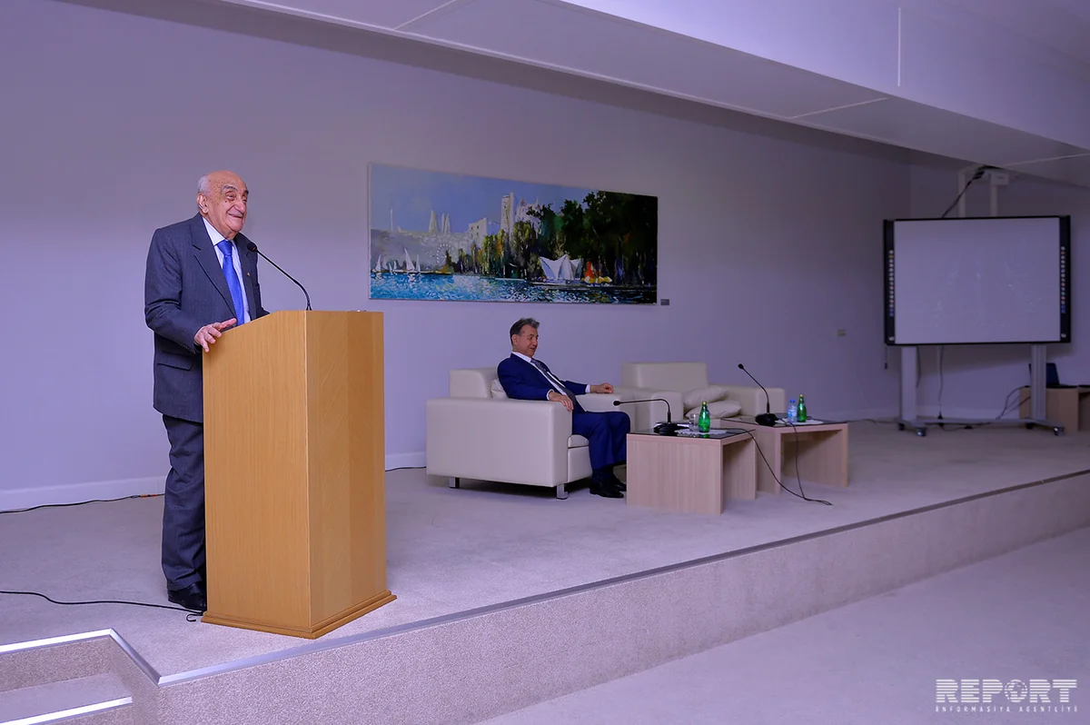 ​Alimlər Evində Xoşbəxt Yusifzadə ilə görüş keçirilib