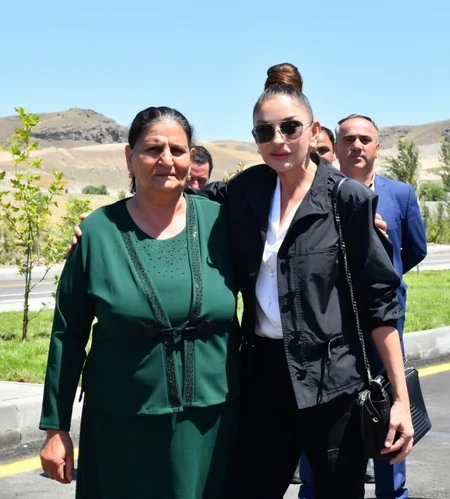 Prezident və birinci xanım Zəngilanda “Ağıllı kənd”in açılışını ediblər