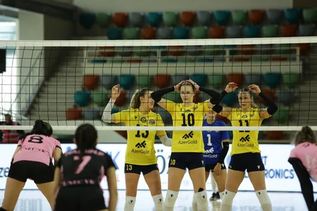 Qadın voleybolçular arasında Azərbaycan çempionatında ilin son oyunları keçirilib