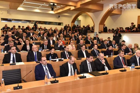 Gürcüstan parlamenti hökumətin yeni tərkibini təsdiq edib