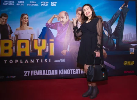 В CinemaPlus состоялся предпремьерный показ турецкой комедии Bayi toplantısı - ВИДЕО