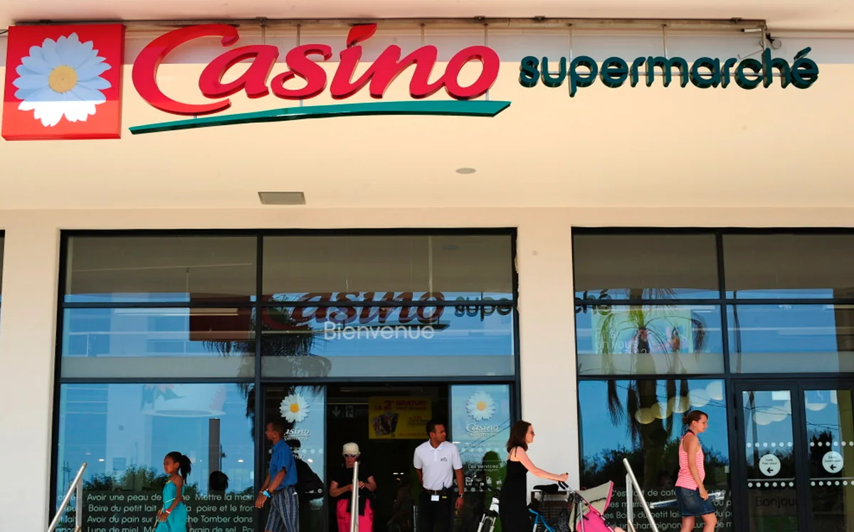 Французский ритейлер Casino продаст почти все гипер- и супермаркеты