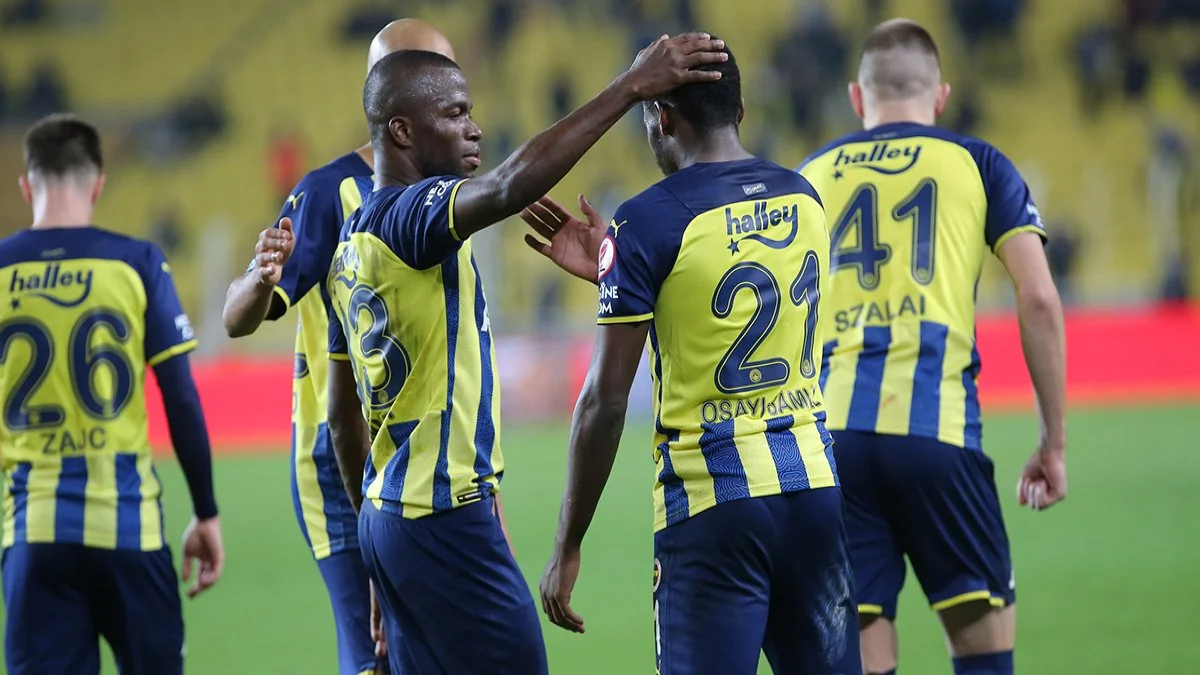Türkiyə Super Liqası: Fənərbağça evdə məğlub olub