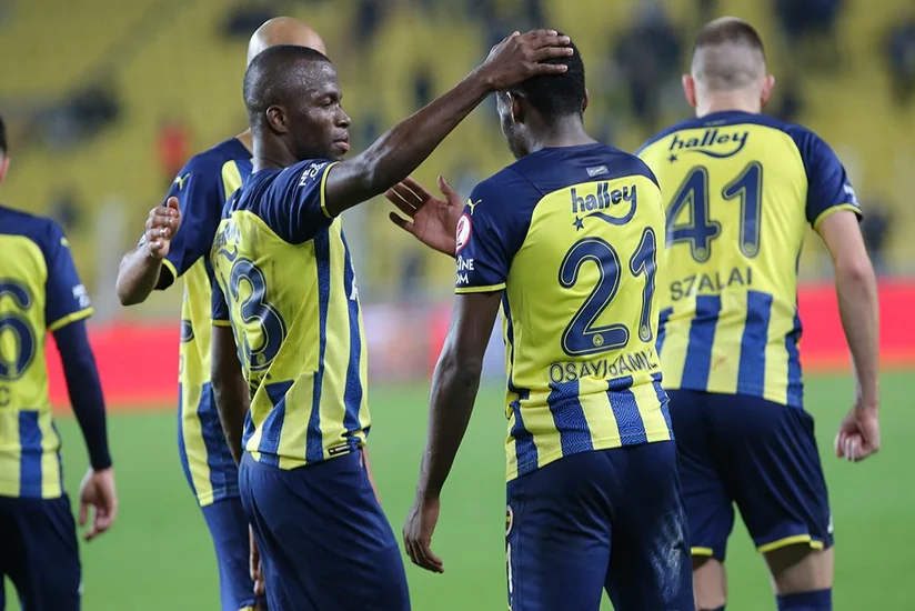 Турецкая Суперлига: Фенербахче проиграл дома Адана Демирспор