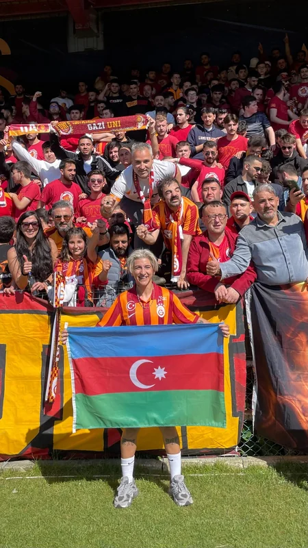 Azərbaycan millisinin futbolçusu: İlk çempionluğumu Qalatasarayda yaşadığım üçün çox xoşbəxtəm