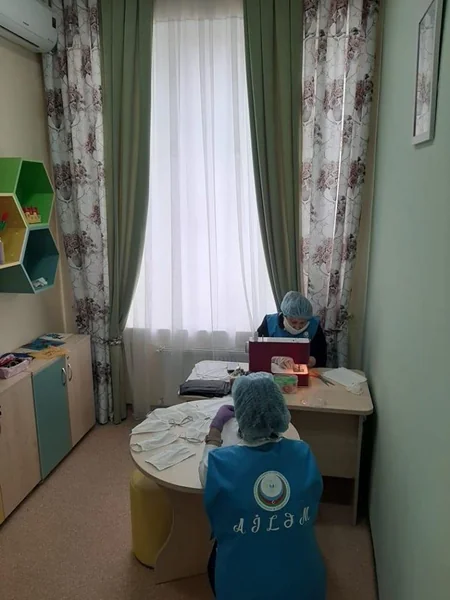 Dövlət Komitəsi əhaliyə pulsuz tibbi maskalar paylayır