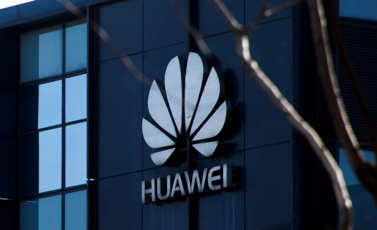 Huawei şirkəti ABŞ-ı ixrac məhdudiyyətlərini aradan qaldırmağa çağırıb