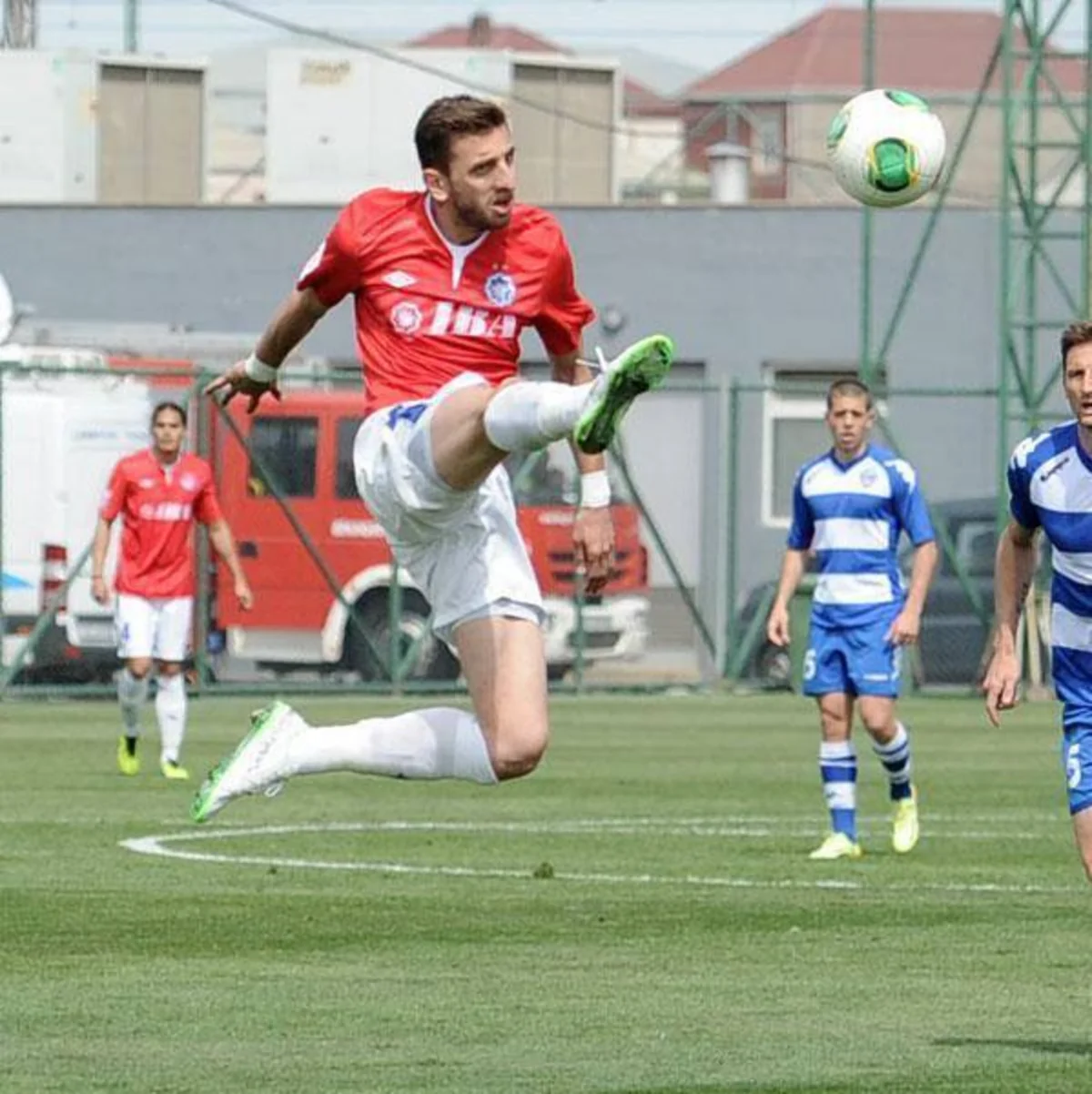 Keşlənin sabiq futbolçusu: Futbolda hər şeyi atamın köməyi ilə qazanmışam