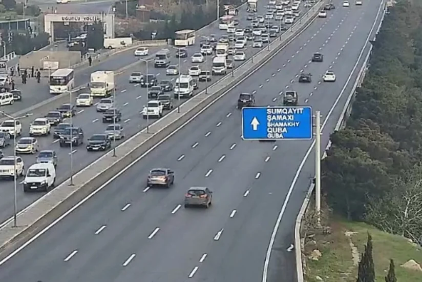Bakının bir sıra yollarında tıxac var - SİYAHI