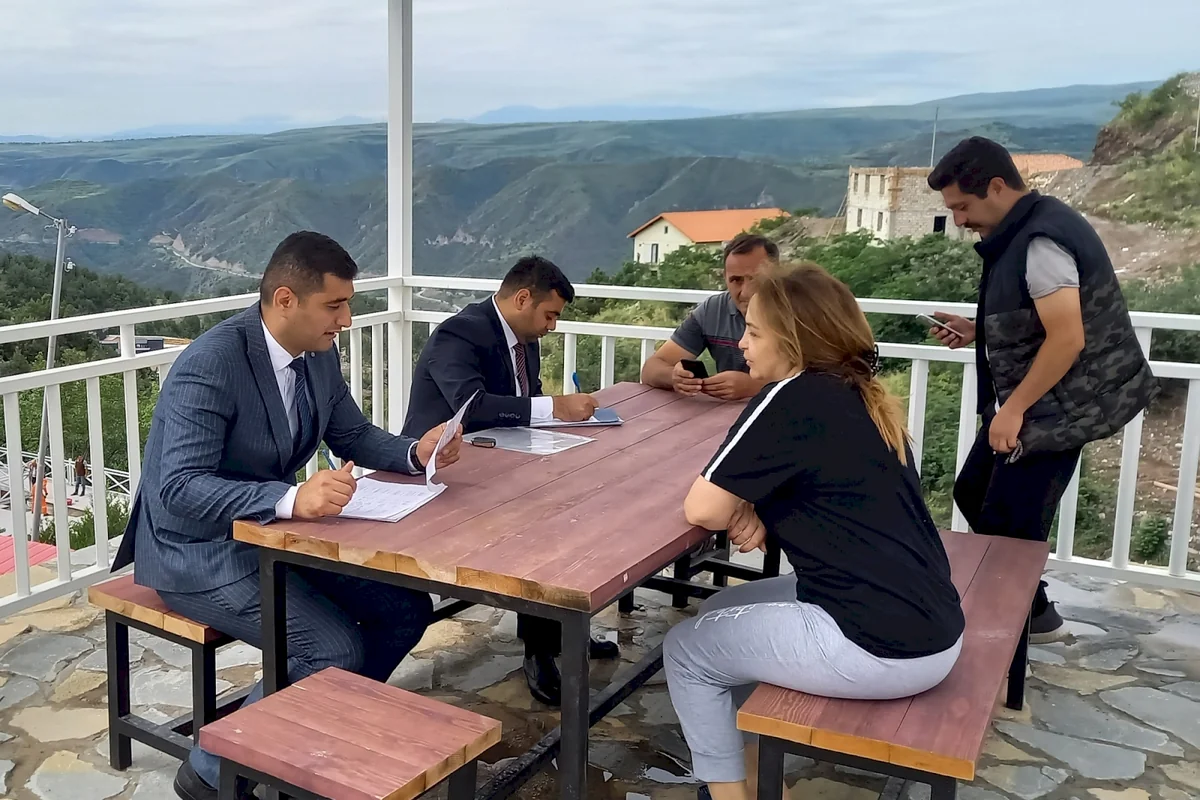 Laçına köçürülən ailələrin məşğulluğunun təminatı ilə bağlı işlərə başlanılıb