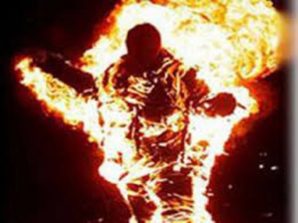 Sumqayıtda sərxoş şəxs yanaraq ölüb