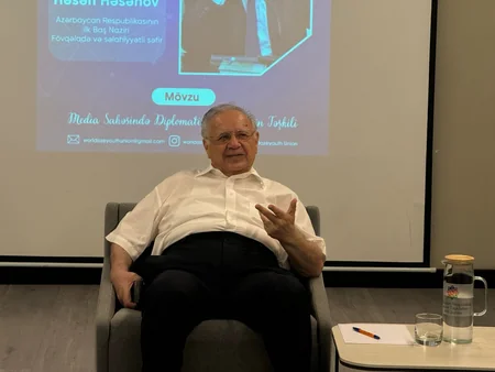 “Digital Diplomatlar” layihəsi: Müxtəlif görüşlərin iştirakçısı olan gənclər Reporta da infotur ediblər