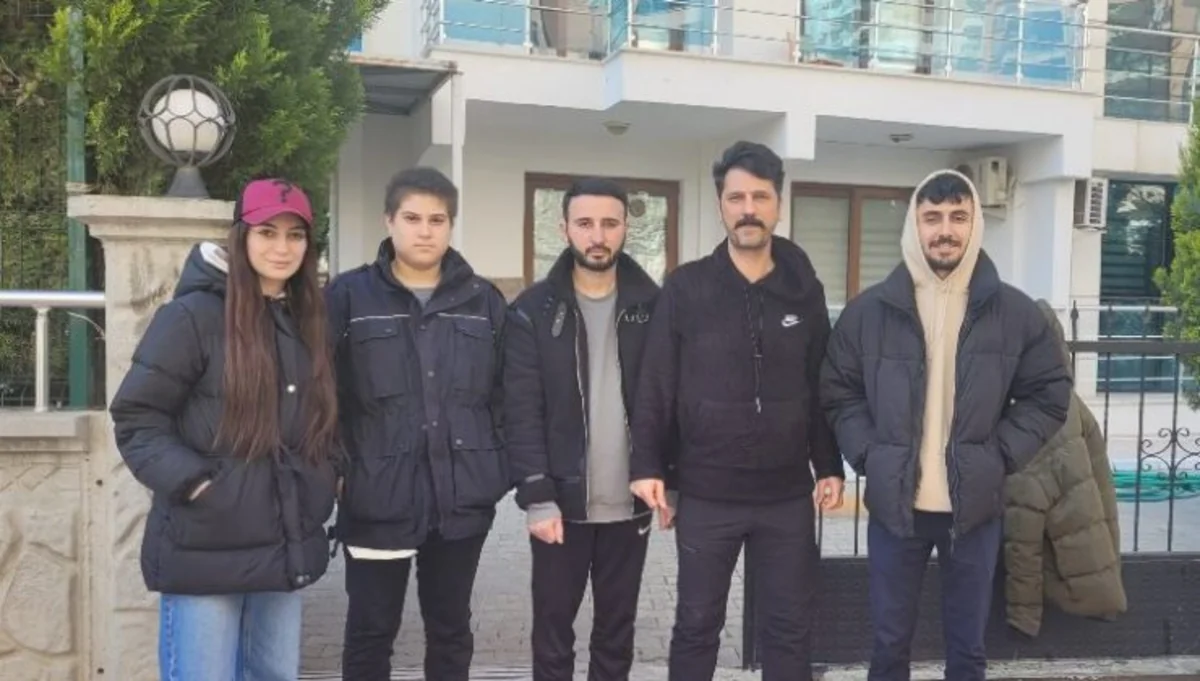 Türkiyədə zəlzələdən sağ çıxan azərbaycanlıya sığınacaq verilib
