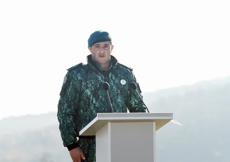 Ali Baş Komandan İlham Əliyev Şuşada hərbçilər qarşısında çıxış edib