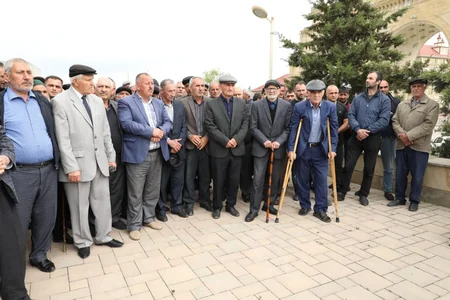 Qubalılar bir sıra kəndlərin, yaşayış massivlərinin qazlaşdırılmasını xahiş edib