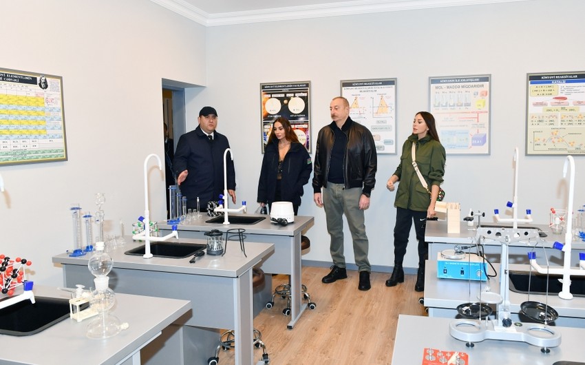 İlham Əliyev Suqovuşanda orta məktəbdə yaradılan şəraitlə tanış olub - YENİLƏNİB