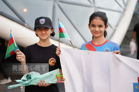 Avropa çempionatlarında 5 medal qazanan taekvondoçular Vətənə qayıdıb