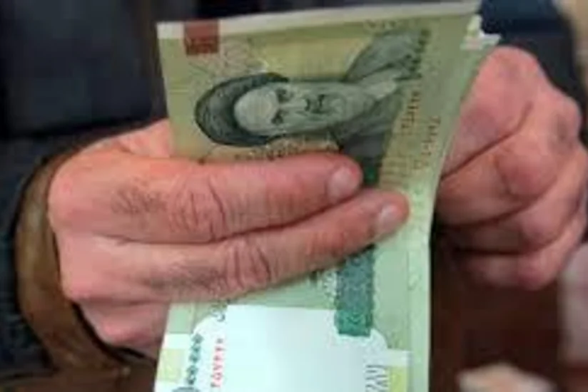 Власти Ирана 18 ноября начнут компенсировать убытки от роста цен на бензин