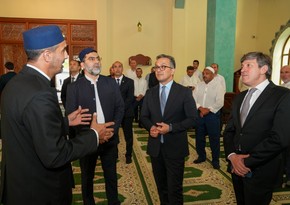 Ramin Məmmədov Qəbələdə Mərkəzi Cümə və Qəbələ şəhər məscidlərini ziyarət edib
