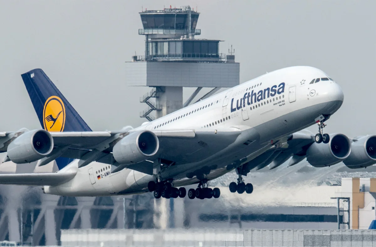Lufthansa Kiyevə uçuşları müvəqqəti dayandırıb