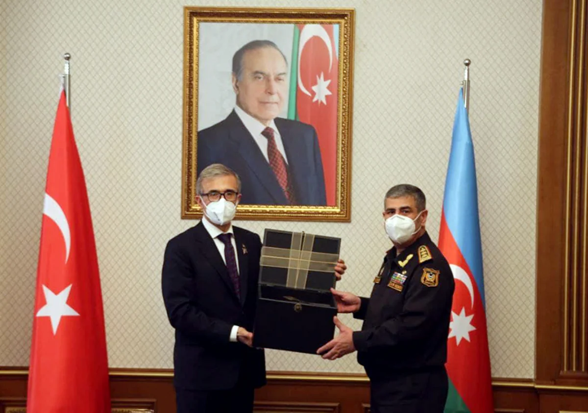 Azerbaijan Defense Minister meets with delegation representing Turkish defense industry companies
